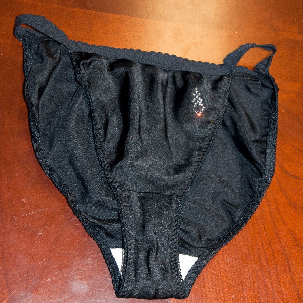Really Pretty Vintage Slip, Camisole with matching bra and panties Sz Sm - Picture 8 of 8